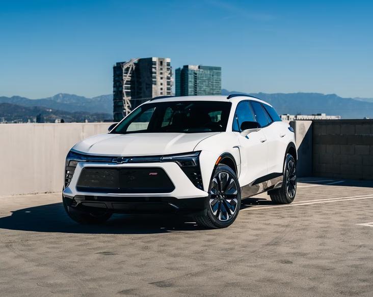 Плохой подарок: Chevrolet отозвала новый электрический Blazer из