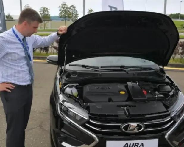 АвтоВАЗ представил удлинённую версию фирменного седана — LADA Vesta Aura